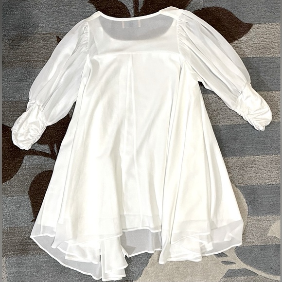 Patrizia Luca Milano Long Sleeve w Ruched Wrists Flowing Asymmetric Dip Hemline - Picture 4 of 5